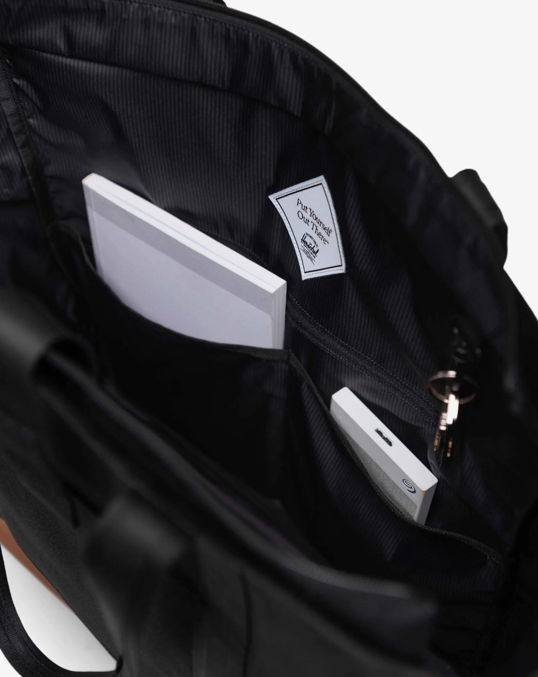 Herschel Retreat Tote Potting Soil