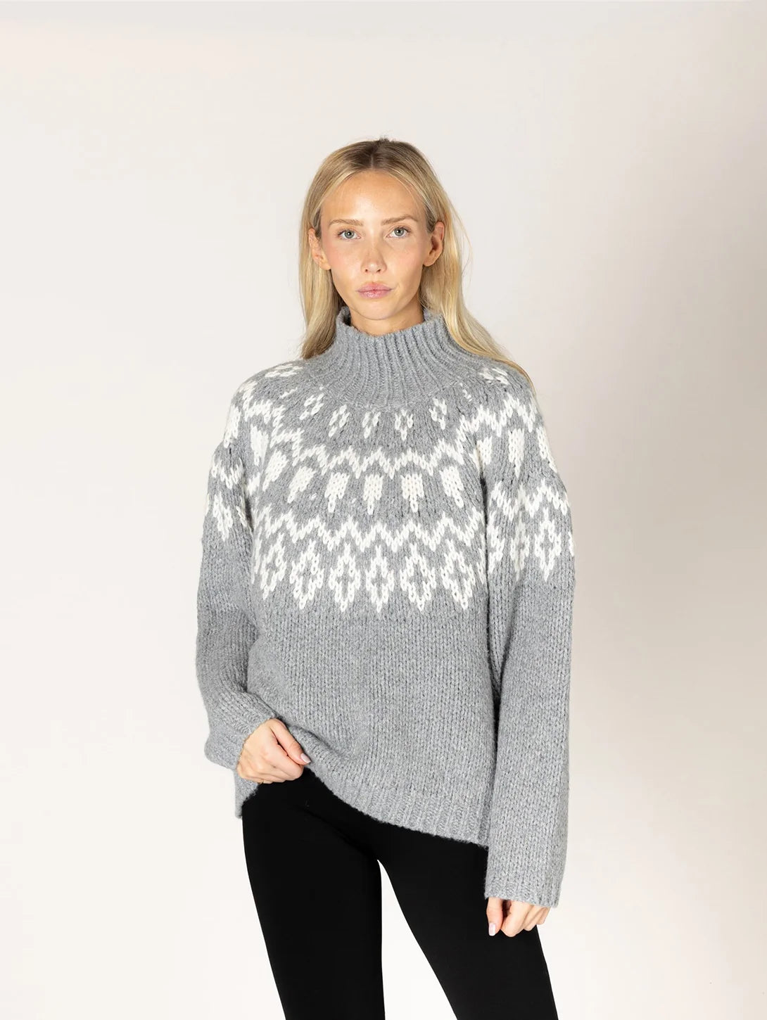 Lyla & Lux Aggie Fair Isle Grey