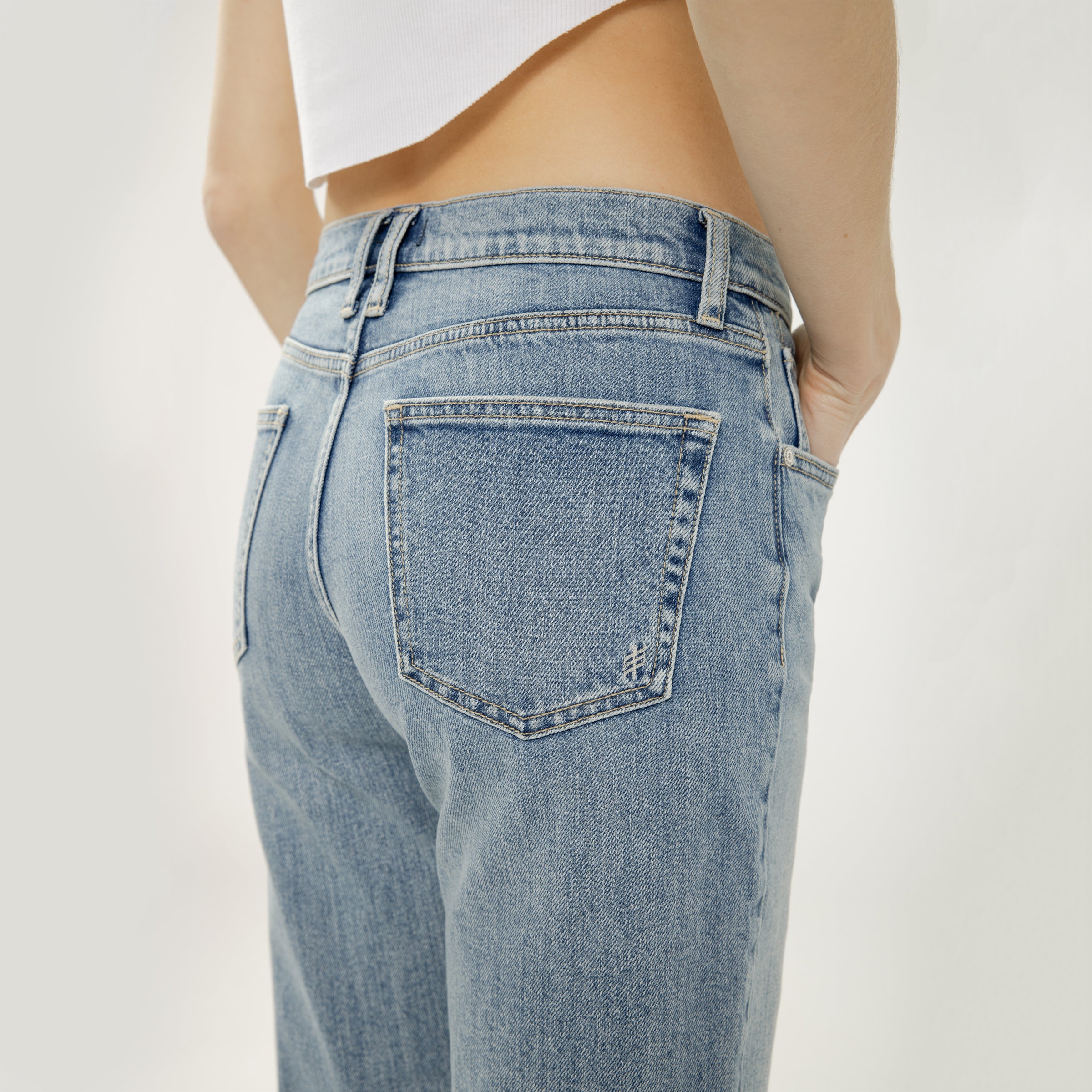 Silver Jeans – Western Relaxed Straight – Solstice
